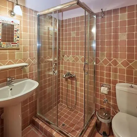 別荘 Thesspelia House *