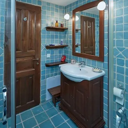 Thesspelia House 別荘 ツァガラダ